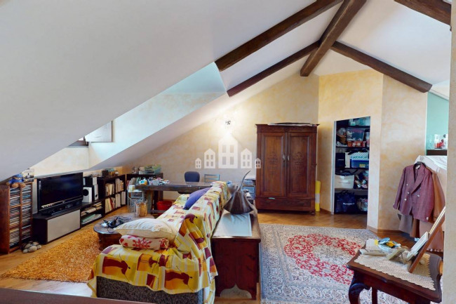 Mid-terrace villa for sale in Castellamonte