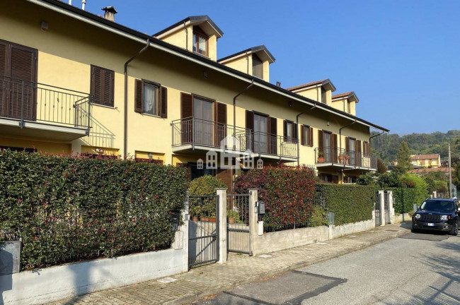 Mid-terrace villa for sale in Castellamonte