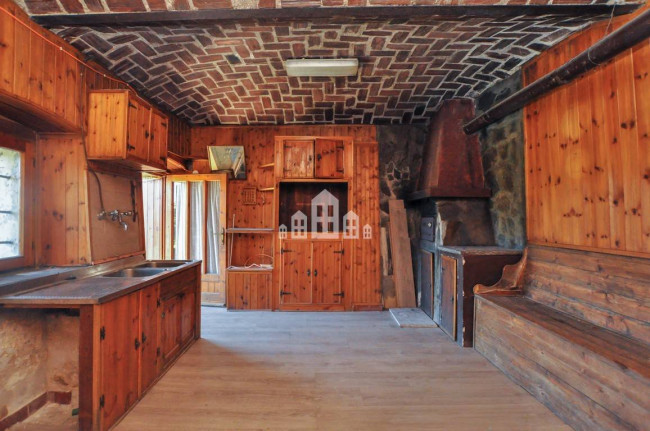 Half-duplex for sale in Rocca Canavese