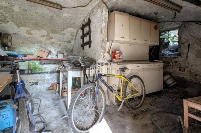 Half-duplex for sale in Val di Chy
