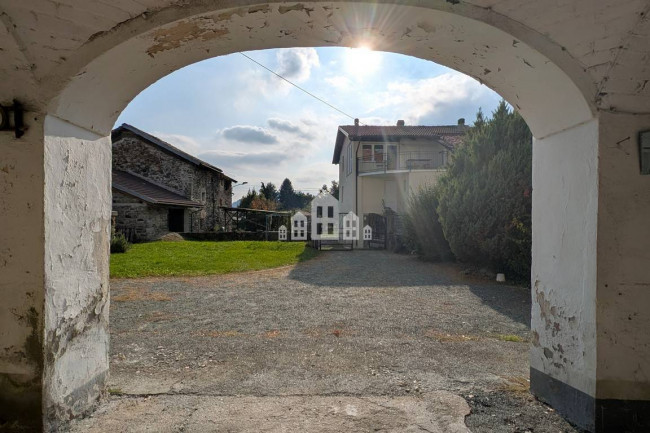 Half-duplex for sale in Val di Chy