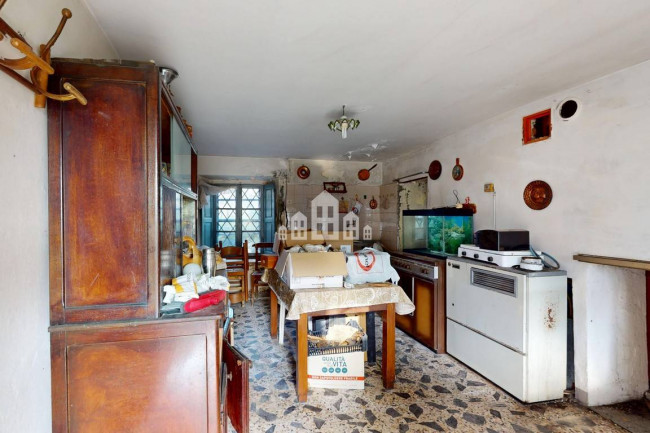 Half-duplex for sale in Val di Chy