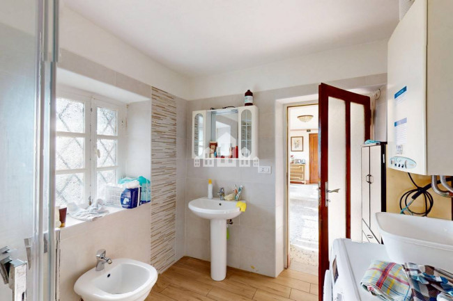 Half-duplex for sale in Val di Chy