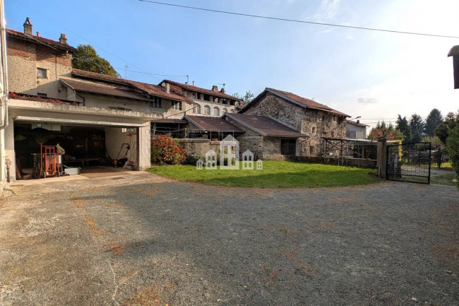 Half-duplex for sale in Val di Chy