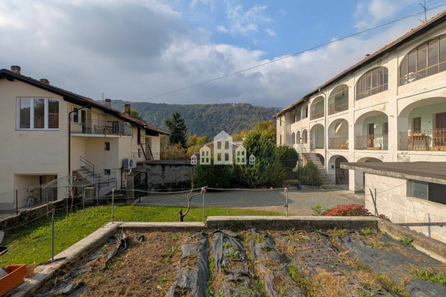 Half-duplex for sale in Val di Chy