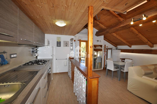 Casa semindipendente in vendita a Pont-Canavese