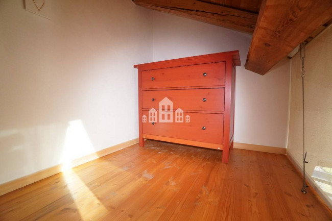 Casa semindipendente in vendita a Pont-Canavese