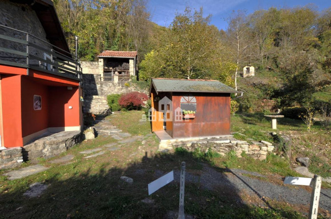 Casa semindipendente in vendita a Pont-Canavese