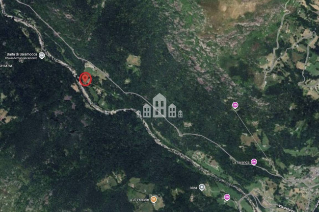 Fixer-upper for sale in Traversella