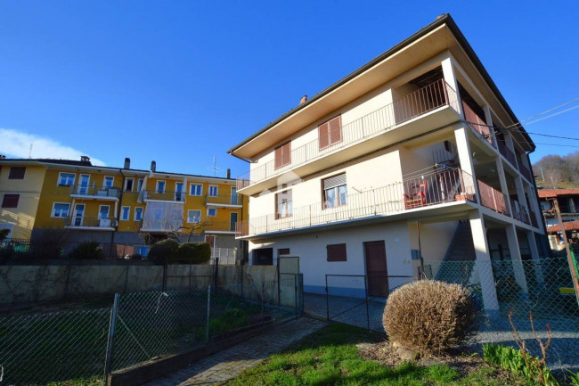 Casa semindipendente in vendita a Val di Chy