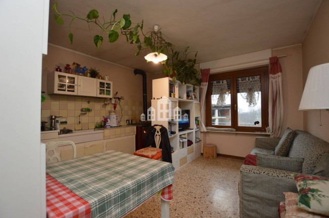 Casa semindipendente in vendita a Val di Chy