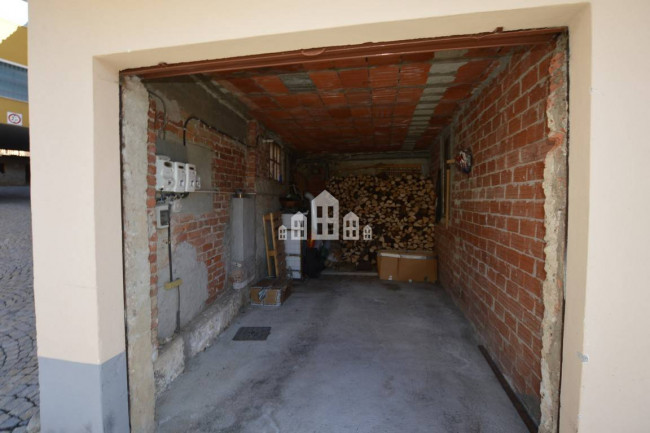 Casa semindipendente in vendita a Val di Chy