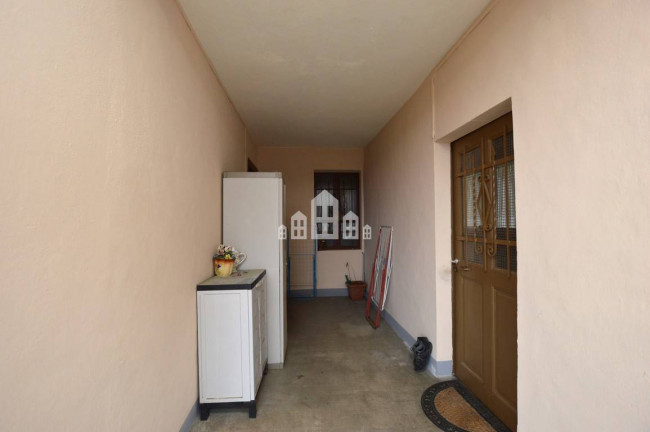 Casa semindipendente in vendita a Val di Chy