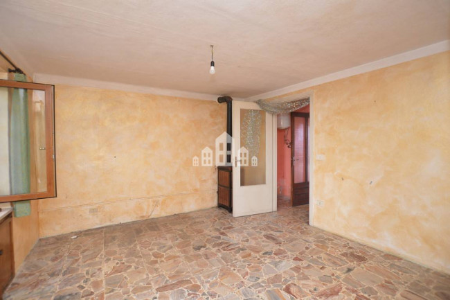 Casa semindipendente in vendita a Val di Chy