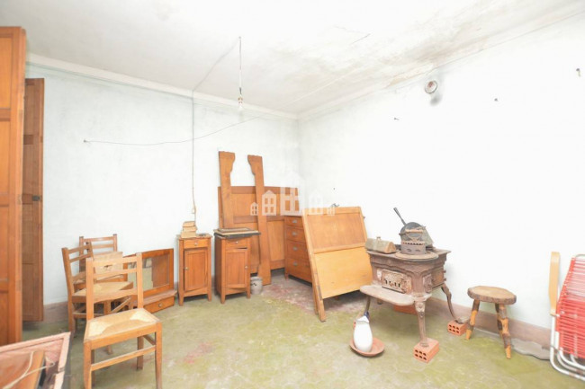 Casa semindipendente in vendita a Val di Chy