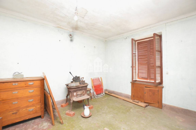 Casa semindipendente in vendita a Val di Chy