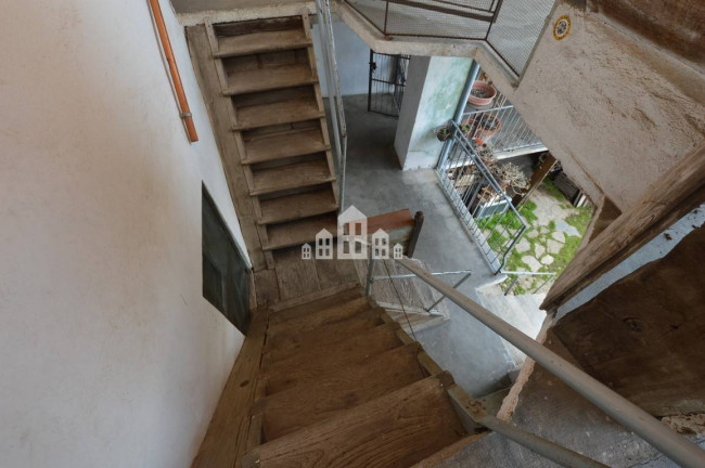 Casa semindipendente in vendita a Val di Chy