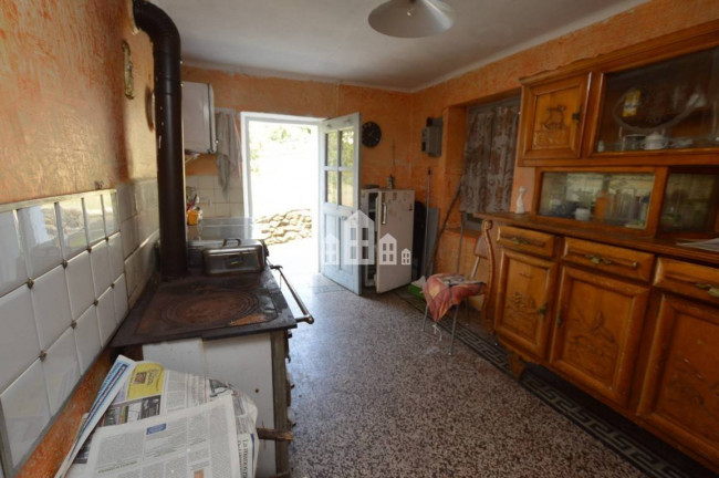 Casa semindipendente in vendita a Val di Chy