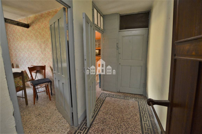 Casa semindipendente in vendita a Val di Chy