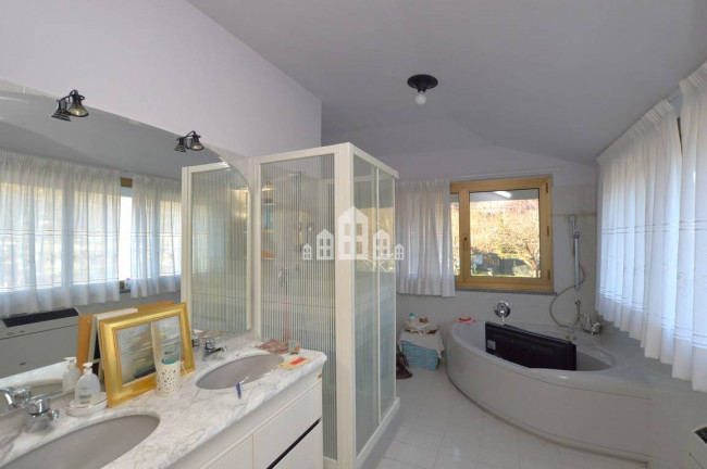 Casa indipendente in vendita a Cuorgnè