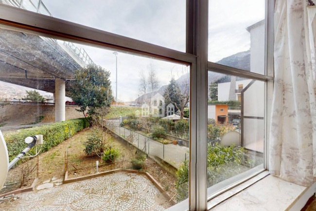 Casa semindipendente in vendita a Quincinetto