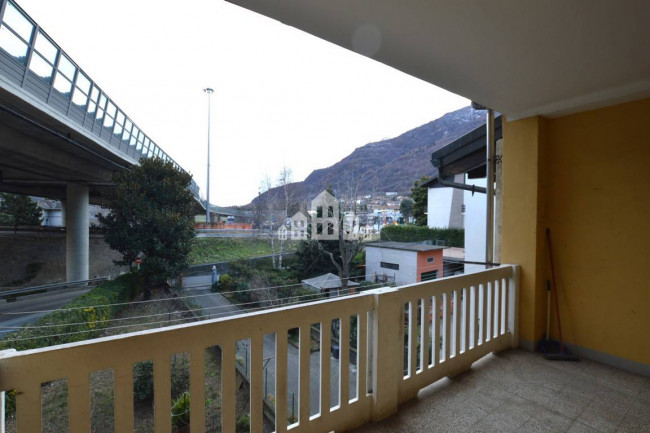 Casa semindipendente in vendita a Quincinetto