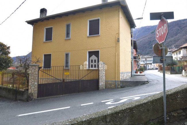 Casa semindipendente in vendita a Quincinetto