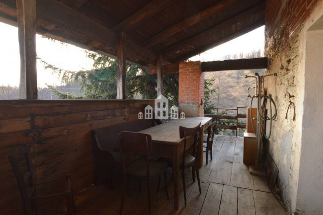 Casa indipendente in vendita a Issiglio