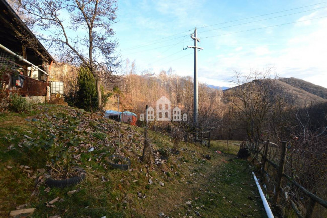 Casa indipendente in vendita a Issiglio