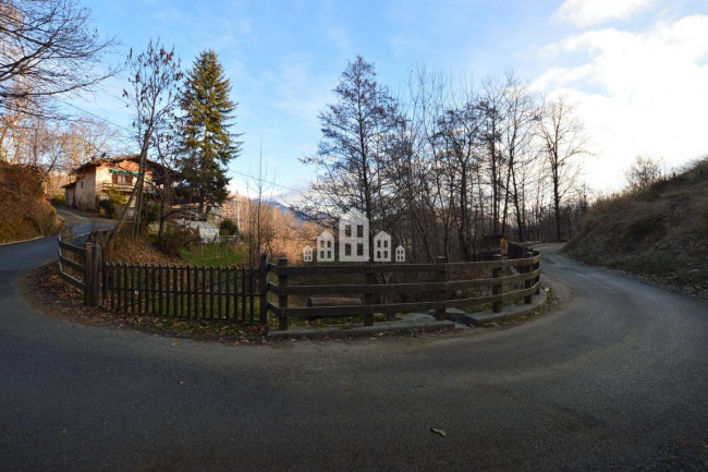 Casa indipendente in vendita a Issiglio