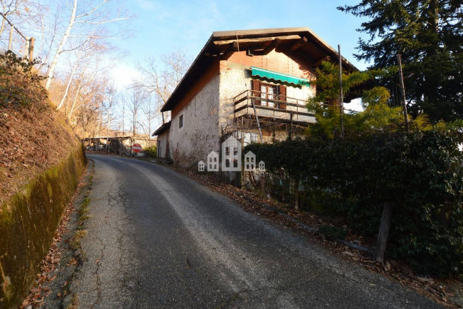 Casa indipendente in vendita a Issiglio