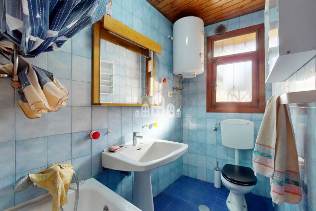 Casa semindipendente in vendita a Rueglio