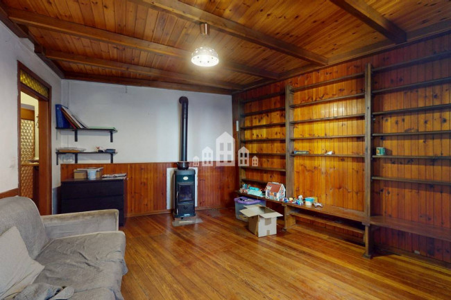 Casa semindipendente in vendita a Rueglio