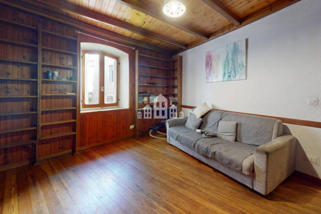 Casa semindipendente in vendita a Rueglio