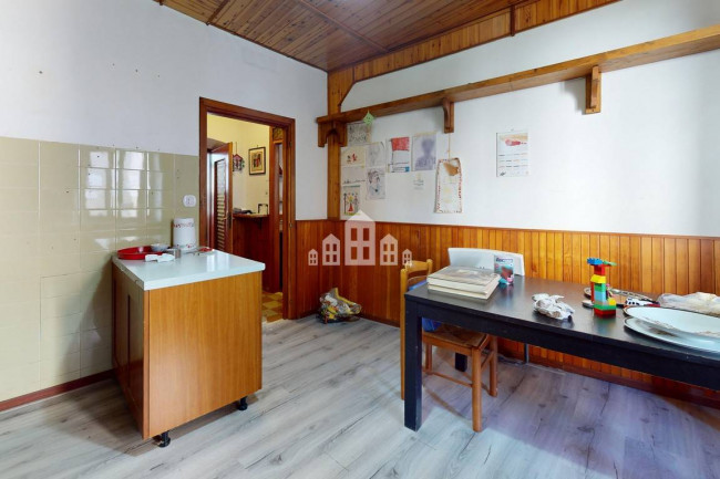 Casa semindipendente in vendita a Rueglio