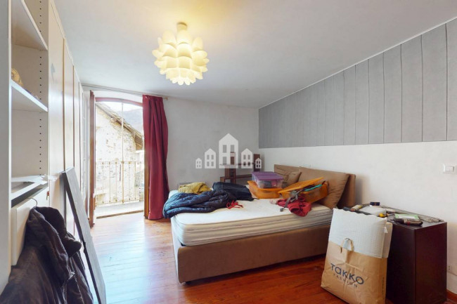 Casa semindipendente in vendita a Rueglio