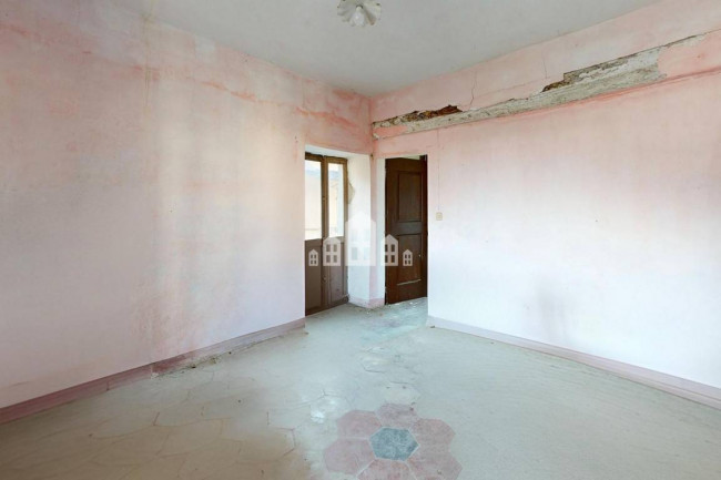 Casa semindipendente in vendita a Rueglio