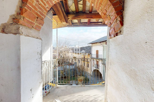 Casa semindipendente in vendita a Rueglio