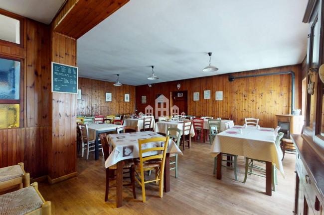 Casa indipendente in vendita a Andrate