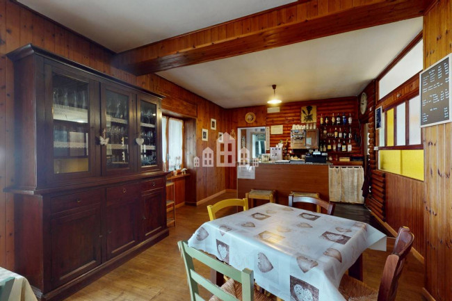 Casa indipendente in vendita a Andrate