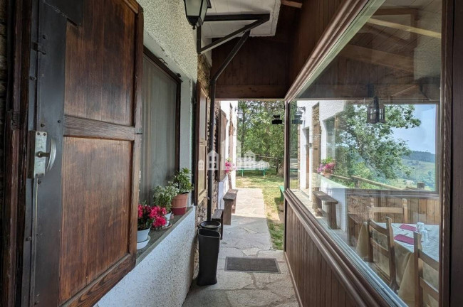 Casa indipendente in vendita a Andrate