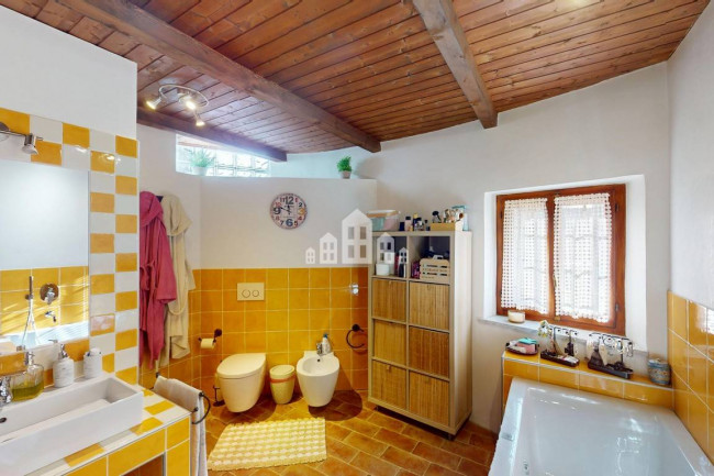 Casa semindipendente in vendita a Cuorgnè