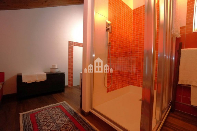 Casa semindipendente in vendita a Cuorgnè