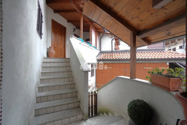 Casa semindipendente in vendita a Cuorgnè