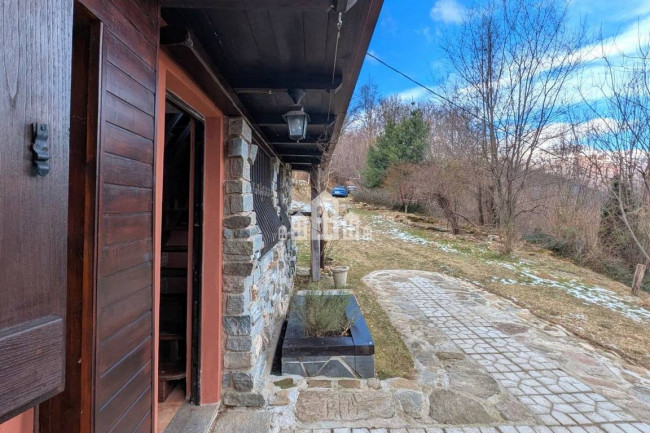 Casa indipendente in vendita a Valchiusa