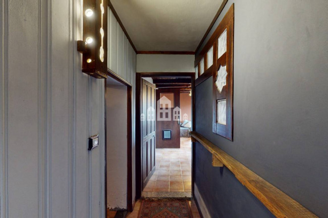 Casa indipendente in vendita a Valchiusa