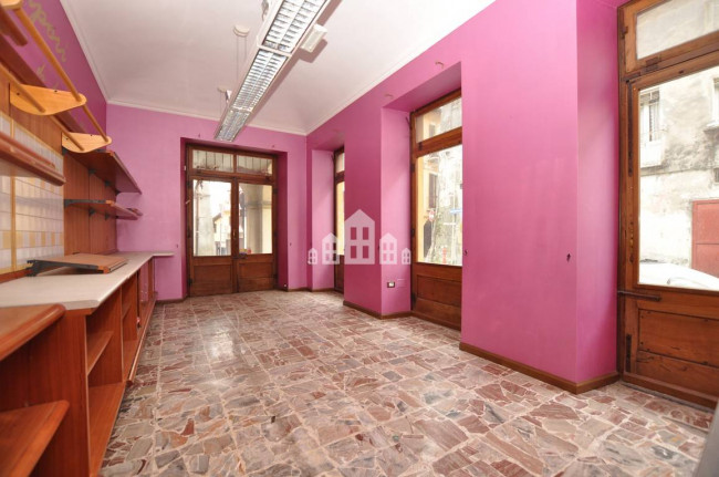 Locale commerciale in vendita a Cuorgnè