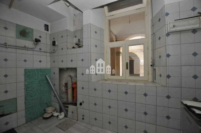 Locale commerciale in vendita a Cuorgnè