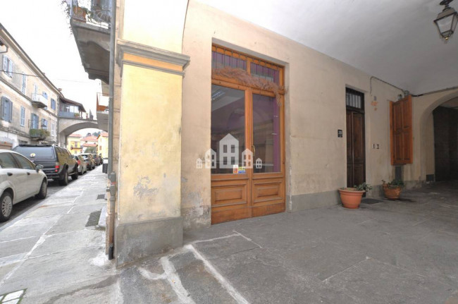 Locale commerciale in vendita a Cuorgnè