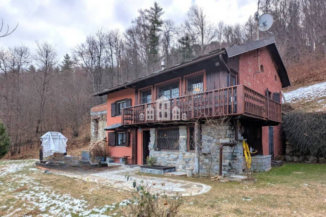 Casa indipendente in vendita a Valchiusa